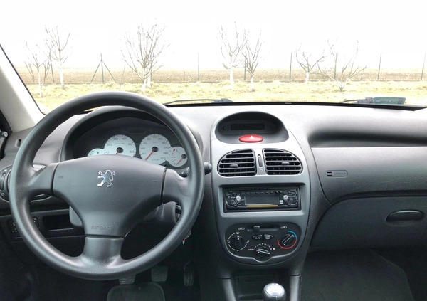 Peugeot 206 cena 7900 przebieg: 60800, rok produkcji 2003 z Piła małe 254